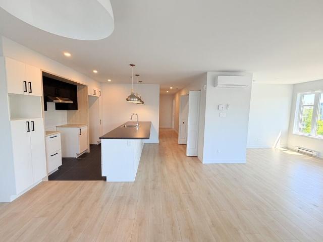 Apartment for rent in Place-du-Paysan, Lévis