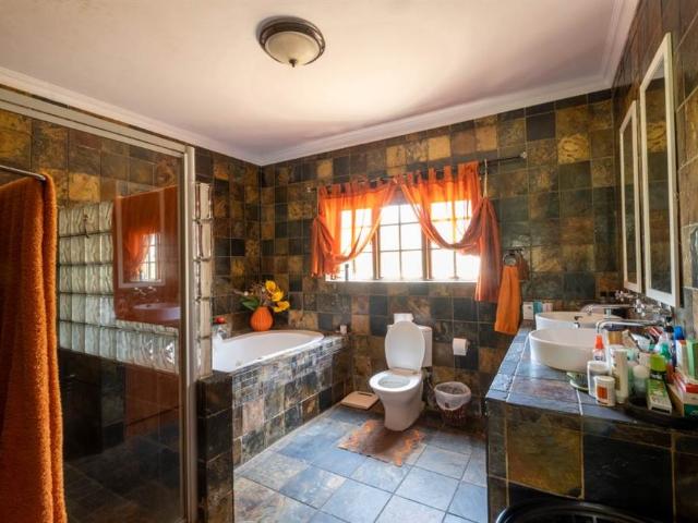 Property for sale in Tlhabane, North West