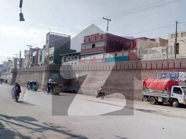 Commercial for sale in Multan, Islamabad Capital Territory