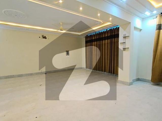 Apartment for rent in Multan, Islamabad Capital Territory