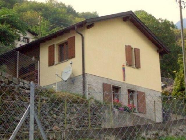 Einfamilienhaus kaufen in Acquarossa, Tessin