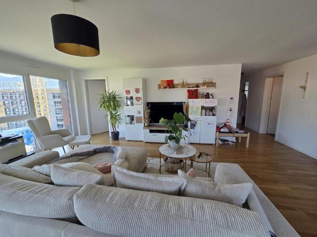 Apartment mieten in Rougemont, Waadt