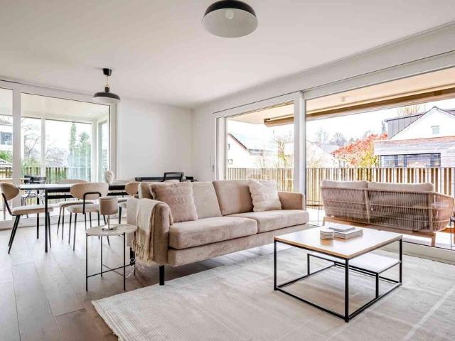 Apartment mieten in Einigen, Zürich