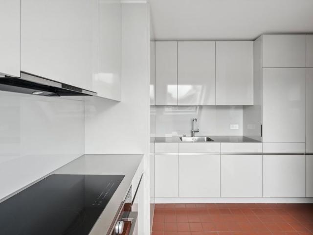 Apartment mieten in Einigen, Zürich