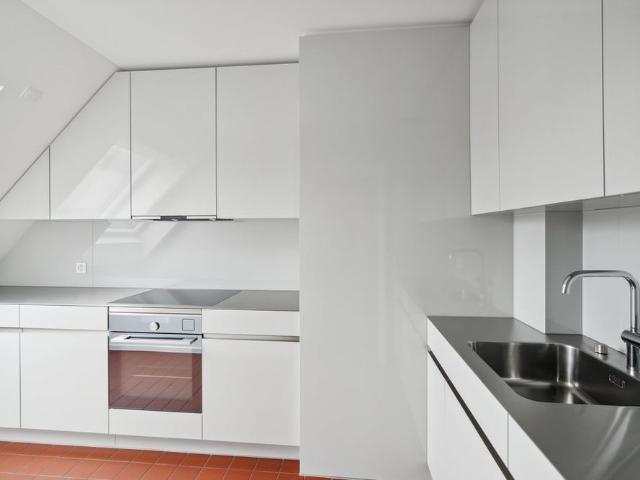 Apartment mieten in Einigen, Zürich