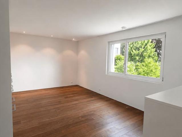 Haus mieten in Einigen, Zürich