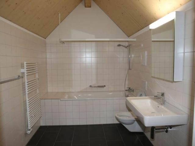 Haus mieten in Weiach, Zürich