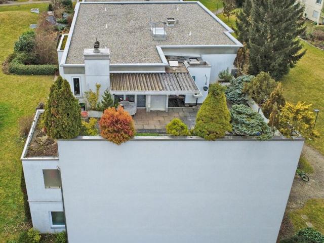 Attikawohnung kaufen in Mönchaltorf, Zürich