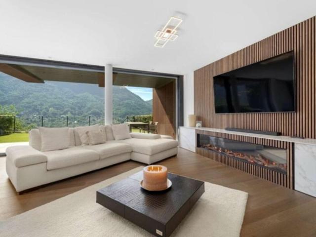 Maisonette kaufen in Canobbio, Tessin