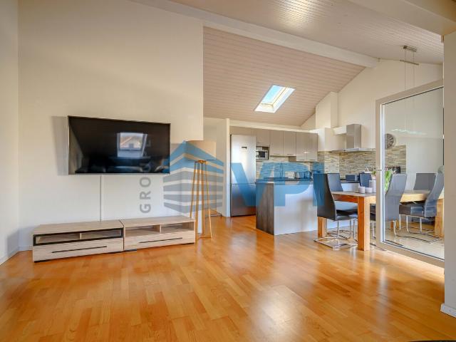 Wohnung kaufen in Eysins, Waadt