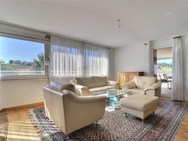 Wohnung kaufen in Givisiez, Freiburg