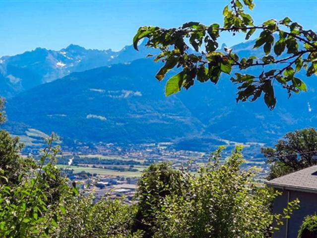 Attikawohnung kaufen in Collombey-Muraz, Wallis