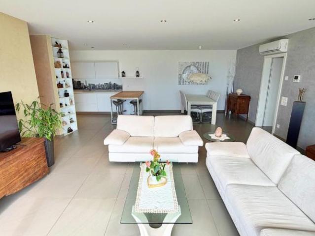 Wohnung kaufen in Gordola, Tessin