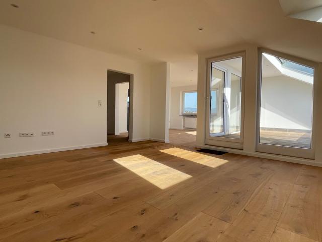 Dachgeschosswohnung mieten in Goldbach, Bayern