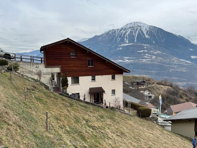 Etagenwohnung kaufen in Bratsch