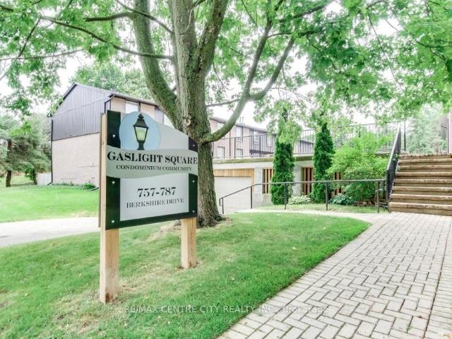 Condo for sale in Arva, Ontario