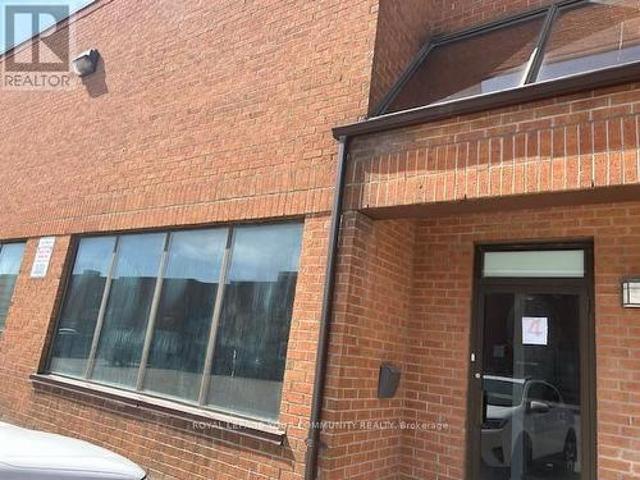 Commercial for rent in Vaughan, Golden Horseshoe