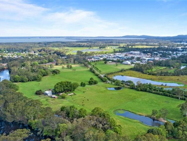 Cottage for sale in Mardi, New South Wales