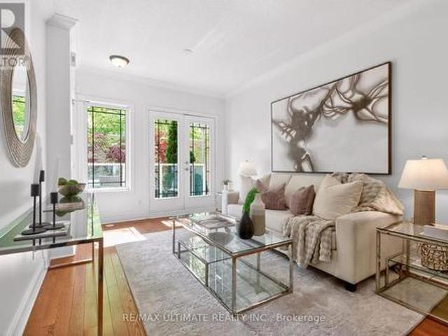 Townhouse for sale in Woburn, Ontario