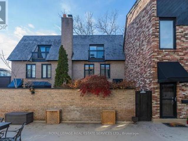 Townhouse for rent in Woburn, Ontario