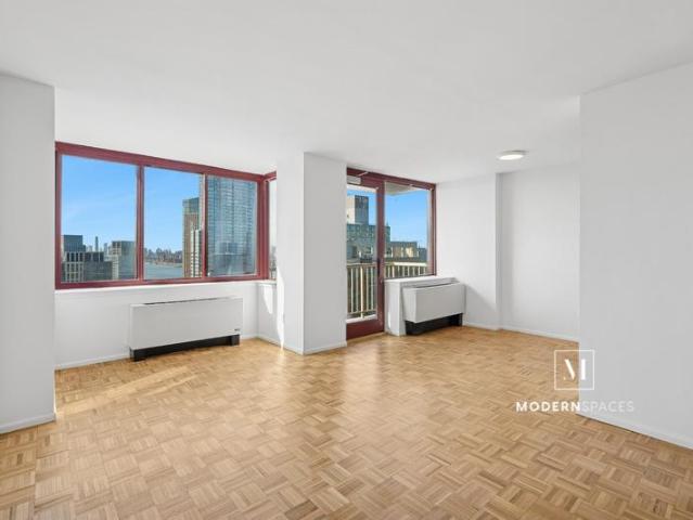 Condo for sale in Queens, Arverne
