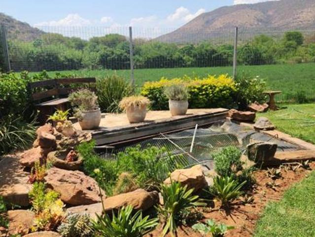 Farm for sale in Hartbeespoort Dam Nature Reserve, North West