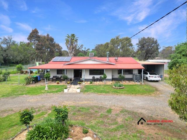 Cottage for sale in Katamatite, Shire of Moira