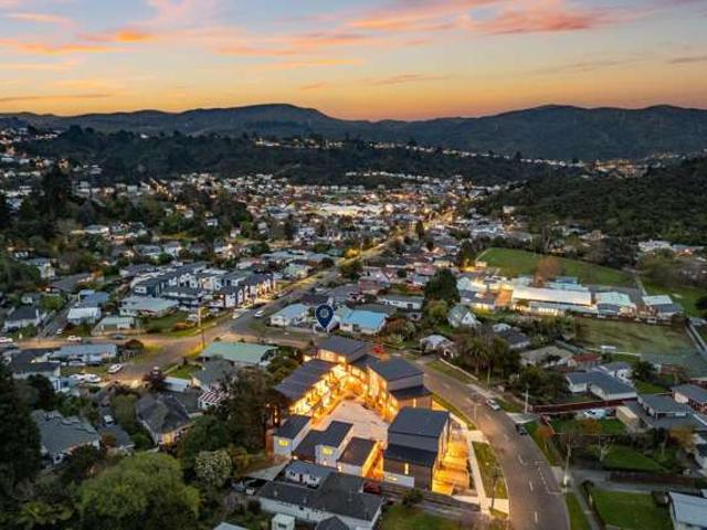 House for sale in Days Bay, Wellington