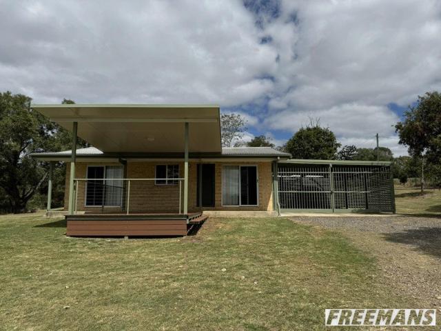 Cottage for rent in East Nanango, Queensland
