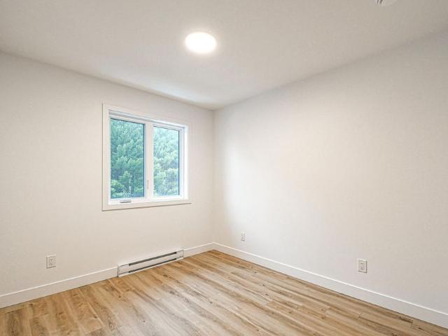 Apartment for rent in Saint-ambroise-de-kildare, Quebec