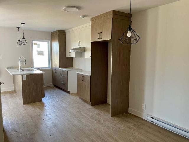 Apartment for rent in D'autray, Quebec