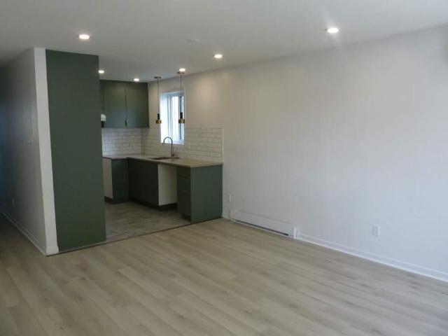 Apartment for rent in Les Moulins, Quebec