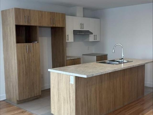 Apartment for rent in St. Esprit, Quebec