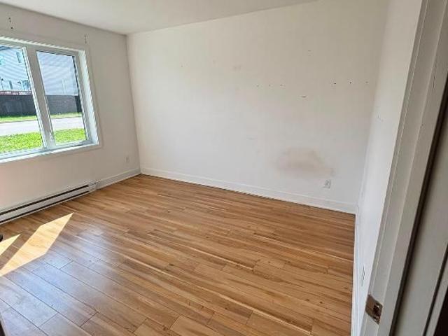 Apartment for rent in Saint-lin, Quebec