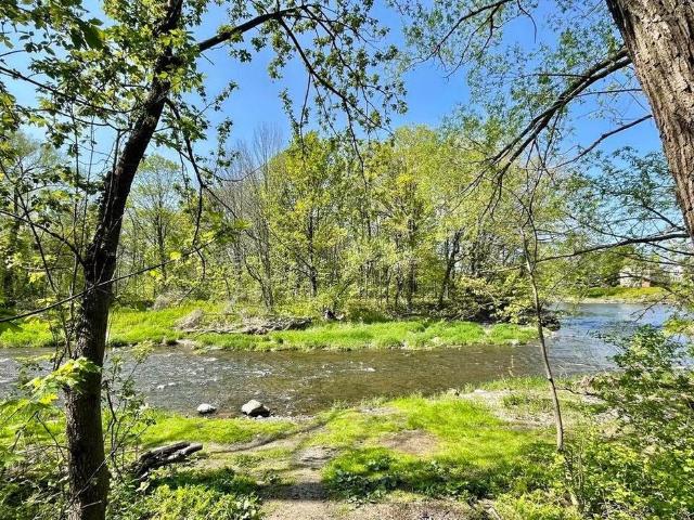 Apartment for rent in La Haute-yamaska, Quebec