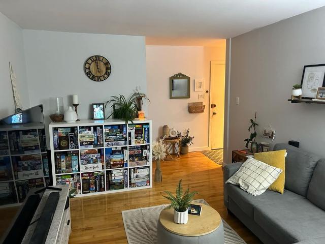 Apartment for rent in Saint-bruno-de-montarville, Quebec