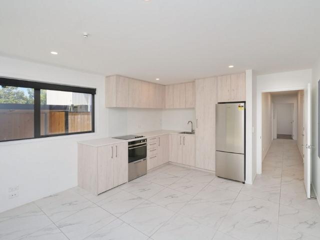 Apartment for rent in Chaslands, Canterbury