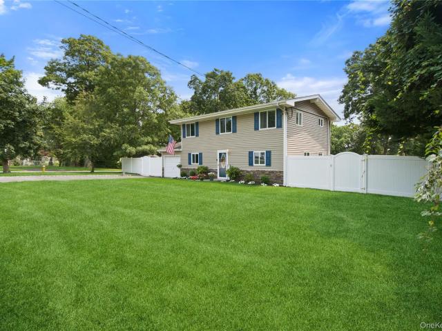 House for sale in Centereach, New York