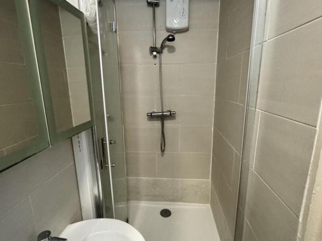 Room for rent in Shepherd's Bush, Greater London