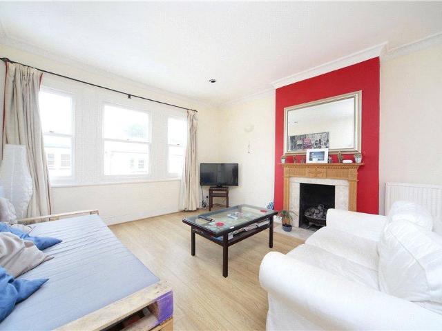 Apartment for rent in Balham, Greater London