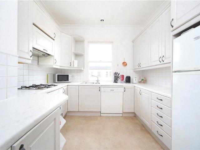 Apartment for rent in Balham, Greater London
