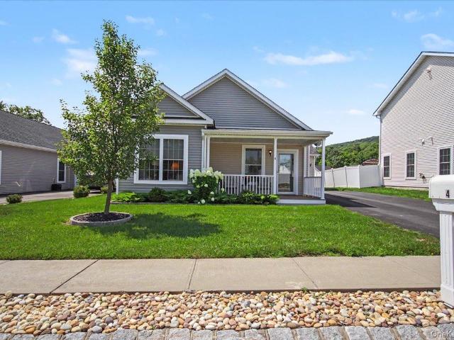 House for sale in Highland, Town of Lloyd