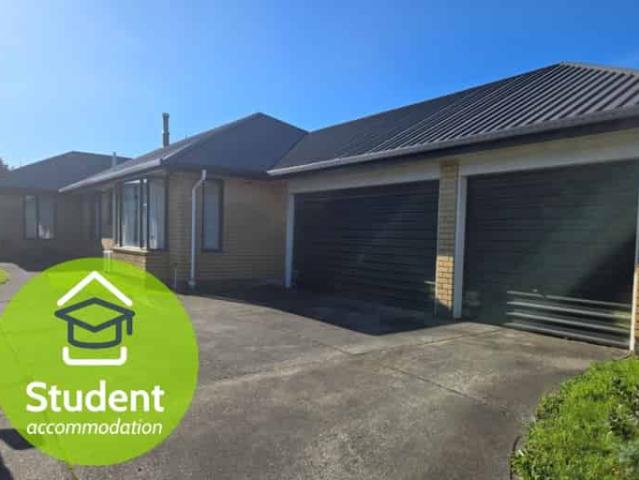 House for rent in Chaslands, Canterbury