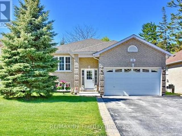 House for sale in Wasaga Beach, Ontario
