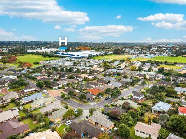 House for sale in Henderson, Henderson-Massey