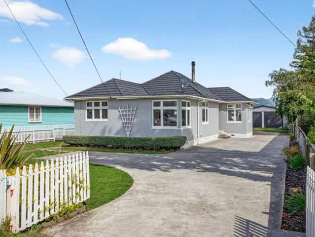 House for sale in Carterton, Wellington