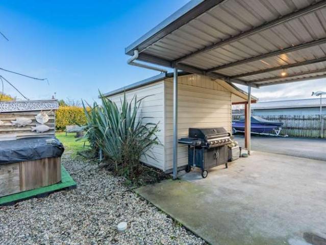 House for sale in Otakou