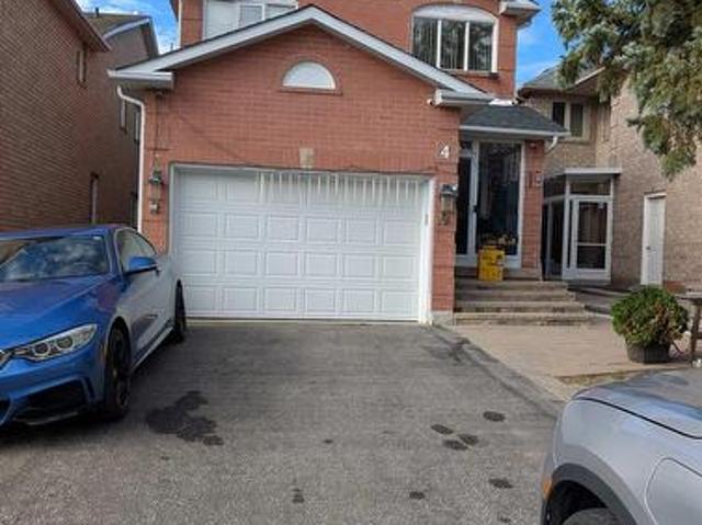 House for rent in Richmond Hill, Golden Horseshoe
