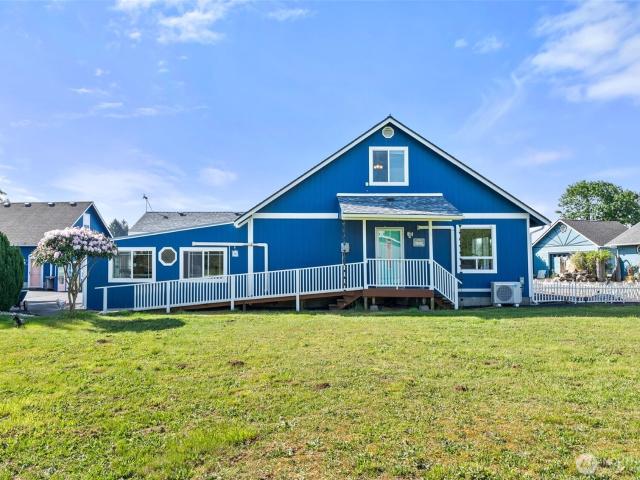 House for sale in South Bend, Washington