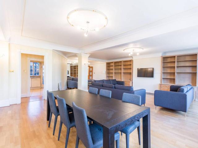 Apartment for rent in St. John's Wood, Greater London